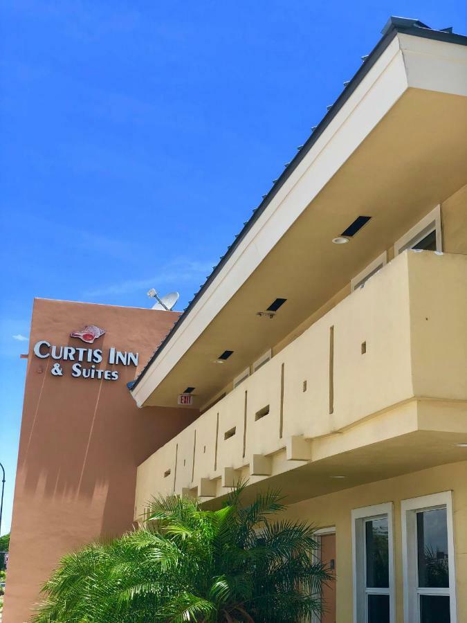 Curtis Inn & Suites Hollywood Exterior photo